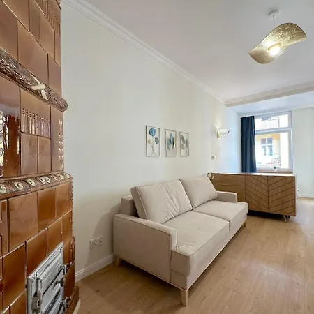 Seredino Blue Apartment- Modern Comfort In A Quiet Location, 5 Minutes To Old Town & Seaside * 格但斯克